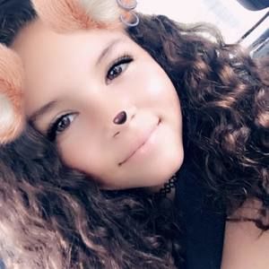 Meet your Posher, Livy